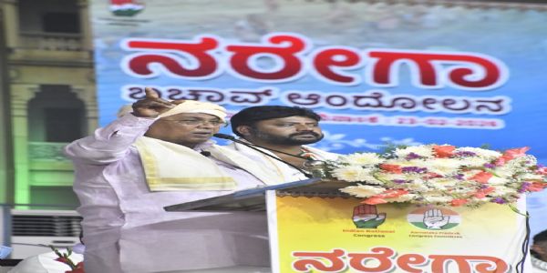 ವಿಬಿ ಜಿ ರಾಮ್ ಜಿ ಕಾಯ್ದೆ ಜನರ ಉದ್ಯೋಗದ ಹಕ್ಕನ್ನು ಕಸಿದುಕೊಳ್ಳುತ್ತಿದೆ : ಸಿದ್ದರಾಮಯ್ಯ