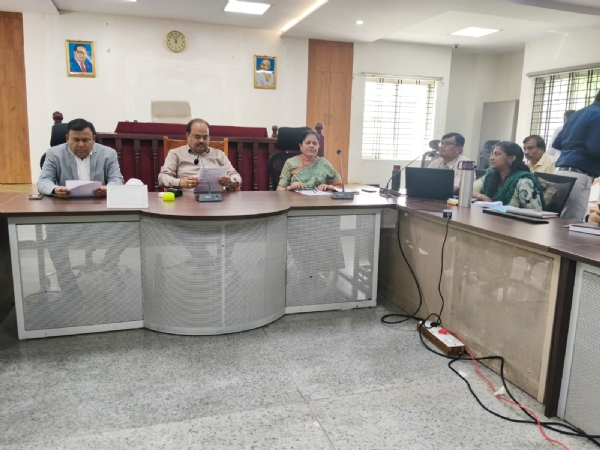 ಮುಂದಿನ ವರ್ಷ ನಡೆಯಲಿರುವ ಡಿಜಿಟಲ್ ಜನಗಣತಿಯ ತರಬೇತಿಯನ್ನು ಕೋಲಾರ ಜಿಲ್ಲಾಧಿಕಾರಿ ಎಂ.ಆರ್.ರವಿ ಉದ್ಘಾಟಿಸಿದರು.