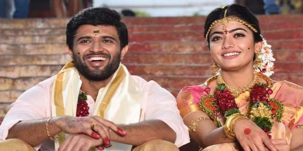 ದಾಂಪತ್ಯ ಜೀವನಕ್ಕೆ ಕಾಲಿಟ್ಟ ವಿಜಯ-ರಶ್ಮಿಕಾ ಜೋಡಿ