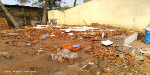 ಮನೆಗೋಡೆ ಕುಸಿದು ಇಬ್ಬರು ಕಾರ್ಮಿಕರ ದುರ್ಮರಣ, ಇನ್ನಿಬ್ಬರಿಗೆ ಗಾಯ