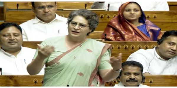 ರಾಹುಲ್ ಗಾಂಧಿ ನಿರ್ಭೀತ ನಾಯಕ: ಪ್ರಿಯಾಂಕಾ ಗಾಂಧಿ