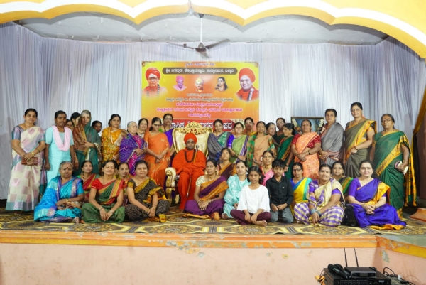 ವಿದ್ಯಾರ್ಥಿಗಳಿಗೆ ನೈತಿಕ ಪಾಠ ಬೋಧಿಸುವ ಅಗತ್ಯವಿದೆ ; ಕೊಟ್ಟೂರು ಬಸವಲಿಂಗ ಮಹಾಸ್ವಾಮಿಗಳು