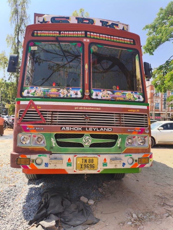 ಕೂಡ್ಲಿಗಿ : ರಸ್ತೆ ಅಪಘಾತ - ಅಜ್ಜ - ಮೊಮ್ಮಗಳು ಸಾವು