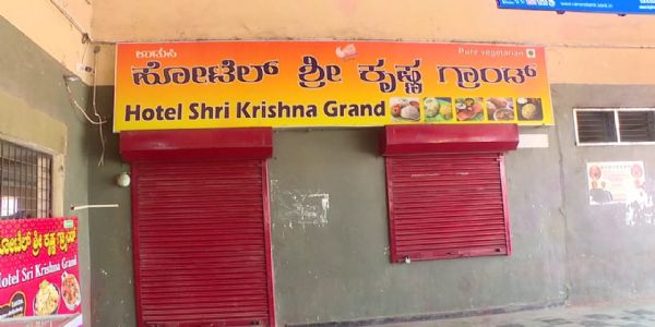 ಅಡುಗೆ ಅನಿಲ ಕೊರತೆ:ಬಸ್ ನಿಲ್ದಾಣದಲ್ಲಿ ಪ್ರಯಾಣಿಕರ ಪರದಾಟ