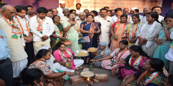 ಕೇಂದ್ರ ಸರ್ಕಾರದಿಂದ ಜಾಗತೀಕವಾಗಿ ಭಾರತದ ಮಾನ ಹರಾಜು