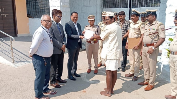 ಬಳ್ಳಾರಿ :  ಮೂವರು ಬಿಡುಗಡೆ