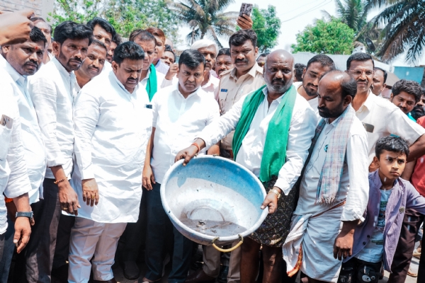 ಕೊಪ್ಪಳ : ನಿಮ್ಮ ಜತೆ ನಾವಿರುವೆವು ಎಂದ ನಾಯಕರು