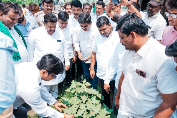 ಕೊಪ್ಪಳ : ನಿಮ್ಮ ಜತೆ ನಾವಿರುವೆವು ಎಂದ ನಾಯಕರು