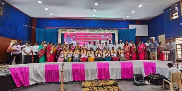 ಬನಹಟ್ಟಿಯಲ್ಲಿ ವಿಶ್ವ ಮಹಿಳಾ ದಿನಾಚರಣೆ