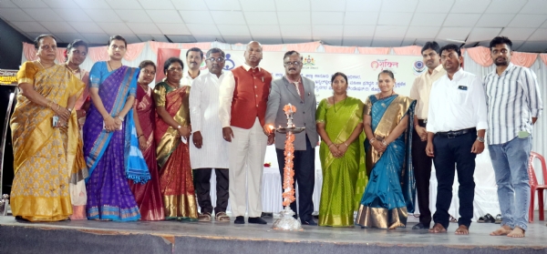 ಮಹಿಳೆ ಸರ್ವಶಕ್ತಳಾಗಿದ್ದು, ತನ್ನ ಶಕ್ತಿಯನ್ನು ಅರಿತು ಸ್ವಾವಲಂಬಿಯಾಗಬೇಕು: ನ್ಯಾ.ಮಹಾಂತೇಶ ದರಗದ