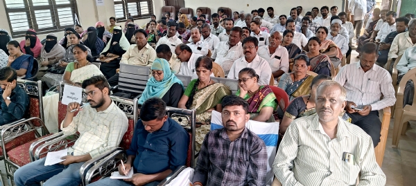 Everyone should take care of environmental protection.