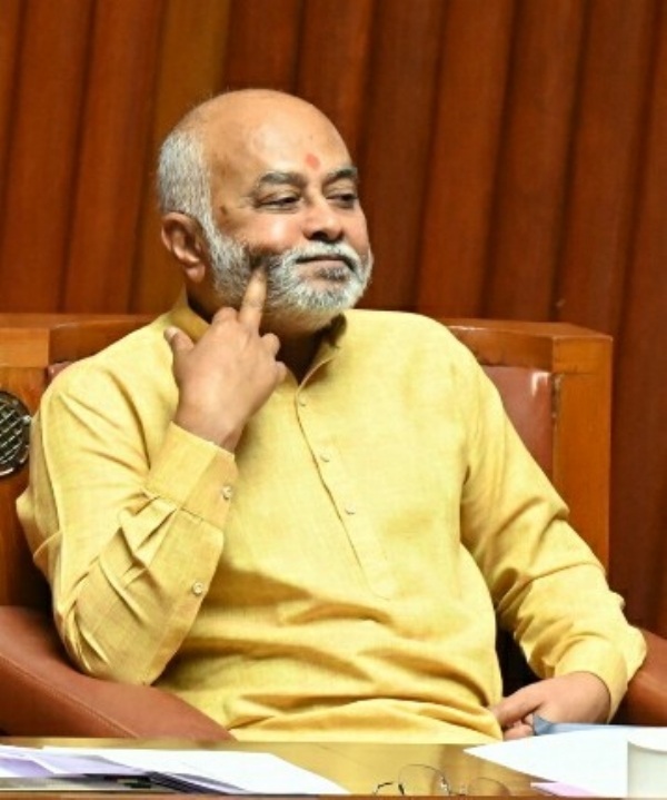 ಬಳ್ಳಾರಿ - ವಿಜಯನಗರಕ್ಕೆ ತಲಾ 100 ಕೆಂಪು, 20 ಎಸಿ ಬಸ್ಗಳನ್ನು ನೀಡಿರಿ : ವೈ.ಎಂ. ಸತೀಶ್