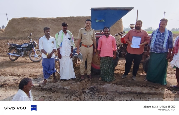 ಪ್ರಭಾವಿಗಳಿಂದ ಸರ್ಕಾರಿ ಗೋಮಾಳ ಅತಿಕ್ರಮಿಸುವ ಹುನ್ನಾರ - ಗ್ರಾಮಸ್ಥರ ವಿರೋಧ