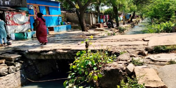 ಮೂಲ ಸೌಕರ್ಯ ನೀಡುವಂತೆ ಗದಗ ನಿವಾಸಿಗಳ ಆಗ್ರಹ