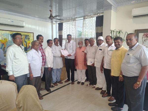 ಬಳ್ಳಾರಿ : ಜಿಲ್ಲೆಯ ರೈಲ್ವೆ ಅಭಿವೃದ್ಧಿಗಾಗಿ ಸಂಸದರ ಜೊತೆ ಚರ್ಚೆ