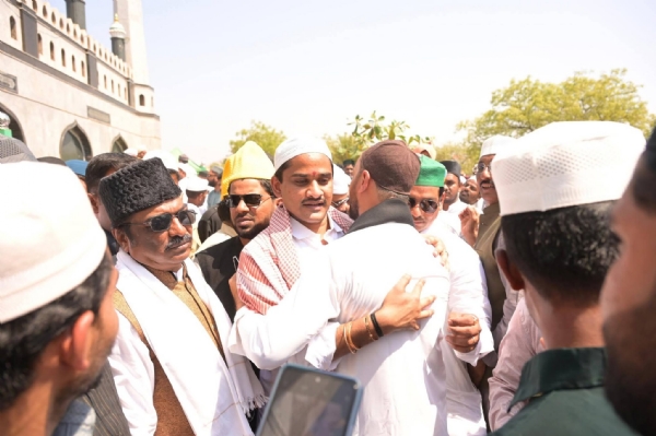 ಬಳ್ಳಾರಿ : ಸಂಭ್ರಮದ ರಂಜಾನ್ ಆಚರಣೆ