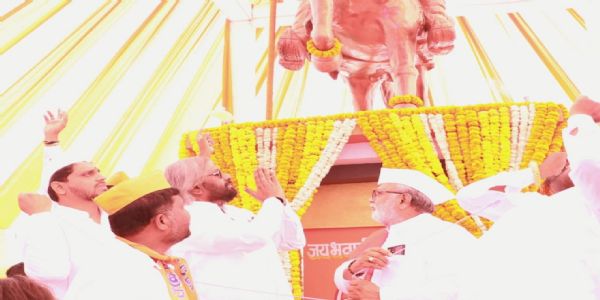 ಶಿವಾಜಿ ಪುತ್ಥಳಿ ಅನಾವರಣಗೊಳಿಸಿದ ಸಚಿವ ಖಂಡ್ರೆ