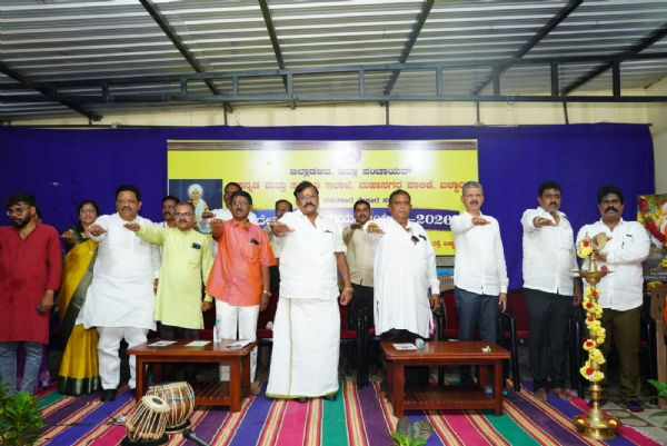 ಲಿಂಗ ತಾರತಮ್ಯ ವಿರುದ್ಧ ಧ್ವನಿ ಎತ್ತಿದ ಸಂತ ದೇವರ ದಾಸಿಮಯ್ಯ