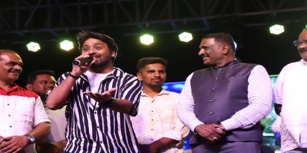 ಸೀತಿ ಬ್ರಹ್ಮ ರಥೋತ್ಸವ ಕಾರ್ಯಕ್ರಮದಲ್ಲಿ ಜನಮನ ಸೆಳೆದ ರಸಮಂಜರಿ ಕಾರ್ಯಕ್ರಮ