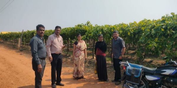 ಎಸ್ ಎಸ್ ಎಸ್ ಎಲ್ ಪರೀಕ್ಷೆ ಬಿಟ್ಟು ಕೂಲಿ ಕೆಲಸಕ್ಕೆ ಹೋದ ವಿದ್ಯಾರ್ಥಿನಿ