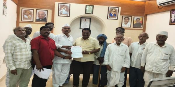 ಬಜೆಟ್ ವಿರುದ್ಧ ಕಟ್ಟಡ ಕಾರ್ಮಿಕರ ಕಿಡಿ