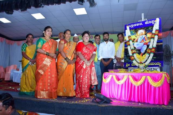 ದೇವರ ದಾಸಿಮಯ್ಯನವರ ಕೊಡುಗೆ ಅಪಾರವಾದದ್ದು: ಕರ್ಣಕುಮಾರ