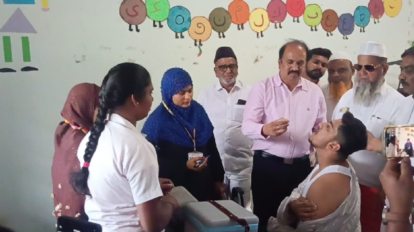 ಬಳ್ಳಾರಿ: ಹಜ್ ಯಾತ್ರಿಕರಿಗೆ ಆರೋಗ್ಯ ಜಾಗೃತಿ ಹಾಗೂ ಲಸಿಕಾ ಶಿಬಿರ ಬಳ್ಳಾರಿ: ಹಜ್ ಯಾತ್ರಿಕರಿಗೆ ಆರೋಗ್ಯ ಜಾಗೃತಿ ಹಾಗೂ ಲಸಿಕಾ ಶಿಬಿರ