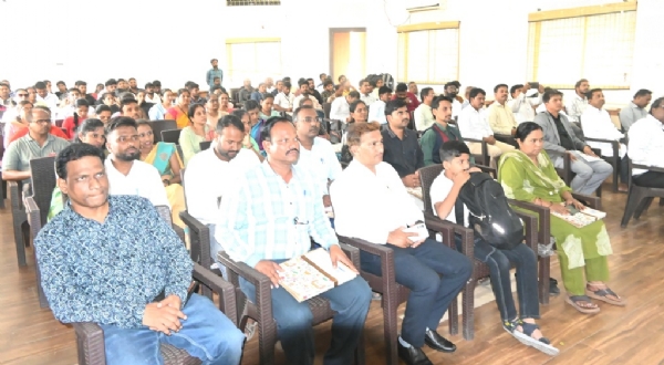 ಪ್ರಯೋಗಾತ್ಮಕ ಸಂಶೋಧನೆಗಳಿಗೆ ತಂತ್ರಜ್ಞಾನ ಬಳಸಿರಿ: ಪ್ರೊ.ಎಂ.ಸಿ ಎರಿಸ್ವಾಮಿ