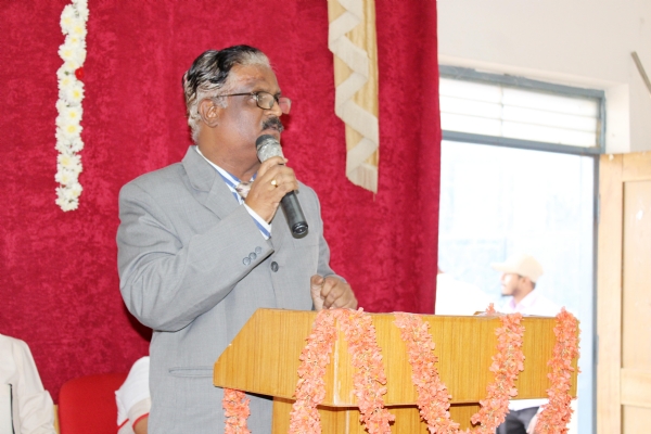 ಗ್ರಾಹಕರು ಉತ್ಪನ್ನ ಪರಿಶೀಲಿಸಿ, ಖರೀದಿಸಬೇಕು: ನ್ಯಾ.ಮಹಾಂತೇಶ ದರಗದ್