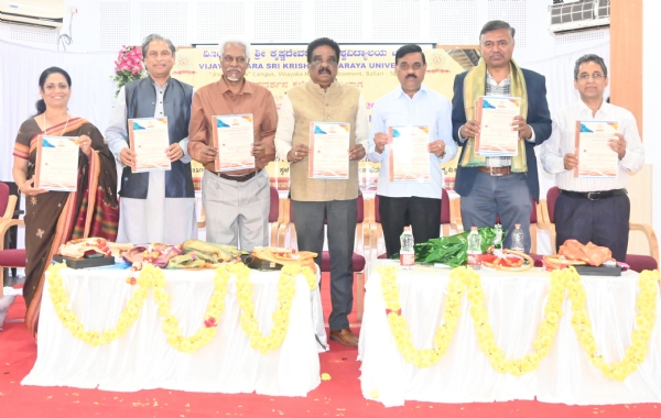 ರಂಗಭೂಮಿ ಶಾಂತಿಯನ್ನು ಬಯಸುತ್ತದೆ: ಡಾ ಸಿ ಬಸವಲಿಂಗಯ್ಯ