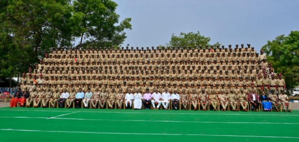 Police joining Police joining