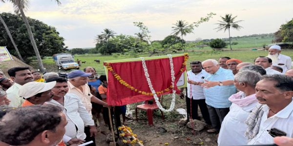 ಹಳಿಯಾಳ ತಾಲೂಕಿನಲ್ಲಿ ರಸ್ತೆ ಕಾಮಗಾರಿಗಳಿಗೆ ಭೂಮಿಪೂಜೆ
