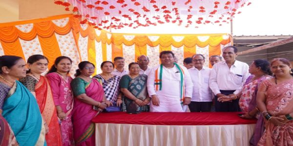 ಬಾಗಲಕೋಟೆಯಲ್ಲಿ ಲಿಂಗಾಯತ ಮುಖಂಡರ ಸಭೆ: ಕಾಂಗ್ರೆಸ್ ಪರ ಮತಯಾಚನೆ