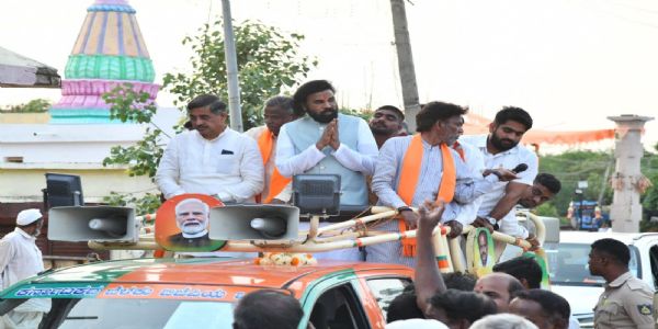 ಬಾಗಲಕೋಟೆ ಉಪಚುನಾವಣೆ: ವೀರಣ್ಣ ಚರಂತಿಮಠ ಪರ ಬಿ. ಶ್ರೀರಾಮುಲು ಮತಯಾಚನೆ