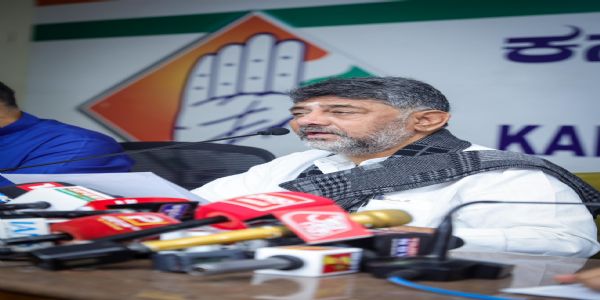 “ಉಜ್ವಲದಿಂದ ‘ಸೌದೆ’ವರೆಗೆ: ಬೆಲೆ ಏರಿಕೆಗೆ ಕೇಂದ್ರವೇ ಕಾರಣ: ಡಿಕೆ ಶಿವಕುಮಾರ್