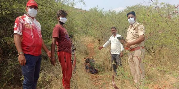 ಬಾದಾಮಿ ತಾಲೂಕಿನ ಸುಳ್ಳ ಗ್ರಾಮದಲ್ಲಿ ಮಹಿಳೆಯ ಅನಾಥ ಶವ ಪತ್ತೆ