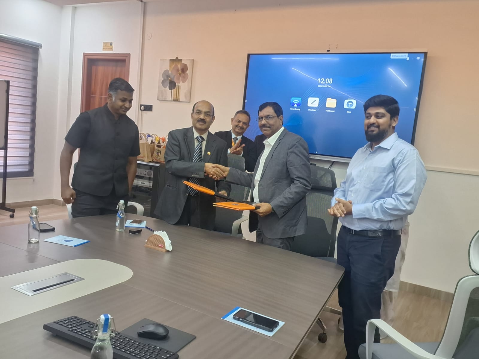 ಸುಕೋ ಬ್ಯಾಂಕ್ ಮತ್ತು ಕಿಷ್ಕಿಂದ ವಿಶ್ವವಿದ್ಯಾಲಯ 'ಜ್ಞಾನ ವಿನಿಮಯ' ಒಪ್ಪಂದ