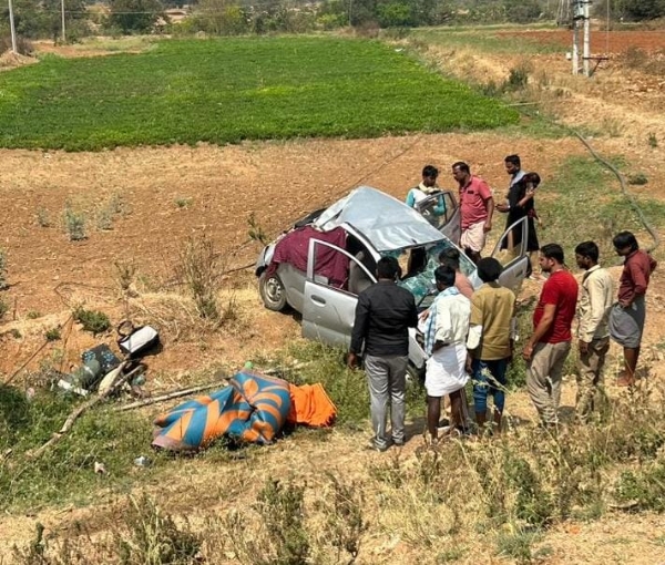 ಕಾರು ಪಲ್ಟಿ ; ಬೆಂಗಳೂರಿನ ವೃದ್ಧ ದಂಪತಿ ಸಾವು