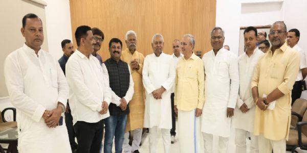 ನಿಶಾಂತ್ ಕುಮಾರ್ ಜೆಡಿಯುಗೆ ಸೇರ್ಪಡೆ ಸ್ವಾಗತಿಸಿದ ಕಲ್ಲಂಡೂರು ನಾಗರಾಜ್