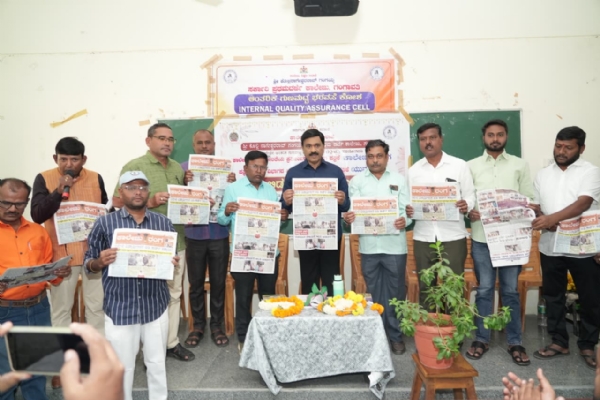 ಅಭಿವೃದ್ಧಿ ಪತ್ರಿಕೋದ್ಯಮಕ್ಕೆ ವಿದ್ಯಾರ್ಥಿಗಳು ಆದ್ಯತೆ ನೀಡಬೇಕು : ಶಾಸಕ ಗಾಲಿ ಜನಾರ್ದನರೆಡ್ಡಿ ಅಭಿವೃದ್ಧಿ ಪತ್ರಿಕೋದ್ಯಮಕ್ಕೆ ವಿದ್ಯಾರ್ಥಿಗಳು ಆದ್ಯತೆ ನೀಡಬೇಕು : ಶಾಸಕ ಗಾಲಿ ಜನಾರ್ದನರೆಡ್ಡಿ