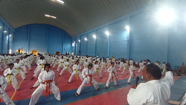 ಕರಾಟೆ ಕಲಿಕೆ ವಿದ್ಯಾರ್ಥಿನಿಯರಿಗೆ ಕಡ್ಡಾಯವಾಗಲಿ - ವಿಠ್ಠಲ್ ಜಾಬಗೌಡರ