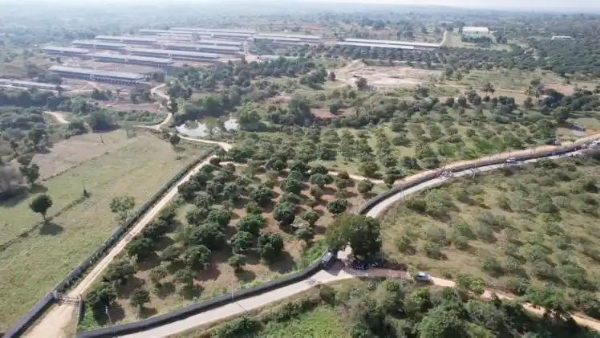 ಮಾಜಿ ಸ್ಪೀಕರ್ ರಮೇಶ್ ಕುಮಾರ್ ಶ್ರೀನಿವಾಸಪುರ ತಾಲ್ಲೂಕು ಹೊಸಹುಡ್ಯ ಅರಣ್ಯ ಪ್ರದೇಶದಲ್ಲಿ ಒತ್ತುವರಿ ಮಾಡಿರುವ ಅರಣ್ಯ ಭೂಮಿ ಡ್ರೋನ್ ಚಿತ್ರ.