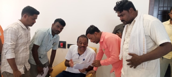 ಕೊಪ್ಪಳ : ಸೇತುವೆ ನಿರ್ಮಿಸಲು ಸಂಸದರಿಗೆ ಮನವಿ