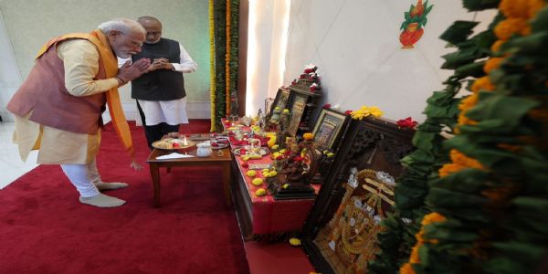 ಉಪರಾಷ್ಟ್ರಪತಿಯನ್ನು ಭೇಟಿ ಮಾಡಿದ ಪ್ರಧಾನಿ ಮೋದಿ ; ಪುತ್ತಂಡು, ಬೈಸಾಖಿಗೆ ಶುಭಾಶಯ