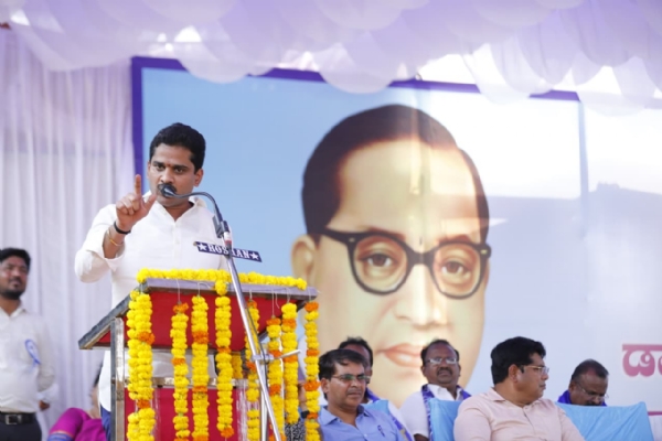 ಬಳ್ಳಾರಿಯಲ್ಲಿ 10 ಕೋಟಿ ರೂ. ವೆಚ್ಚದಲ್ಲಿ ಅಂಬೇಡ್ಕರ್ ಸುಸಜ್ಜಿತ ಗ್ರಂಥಾಲಯ - ಶಾಸಕ ನಾರಾ ಭರತ್ ರೆಡ್ಡಿ ಬಳ್ಳಾರಿಯಲ್ಲಿ 10 ಕೋಟಿ ರೂ. ವೆಚ್ಚದಲ್ಲಿ ಅಂಬೇಡ್ಕರ್ ಸುಸಜ್ಜಿತ ಗ್ರಂಥಾಲಯ - ಶಾಸಕ ನಾರಾ ಭರತ್ ರೆಡ್ಡಿ