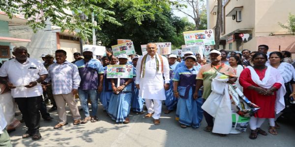 ಸ್ವಚ್ಛತಾ ಜಾಗೃತಿ ಅಭಿಯಾನ ; ಸಚಿವ ದಿನೇಶ್ ಗುಂಡೂರಾವ್ ನೇತೃತ್ವದಲ್ಲಿ ಮನೆ ಮನೆಗೆ ತೆರಳಿ ಅರಿವು