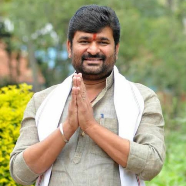 ವಿನಯ ಕುಲಕರ್ಣಿ