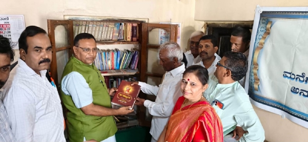 ಕುಷ್ಟಗಿ  : ಲಕ್ಷ ಮನೆಗಳಲ್ಲಿ ಗ್ರಂಥಾಲಯ : ಡಾ.ಮಾನಸ