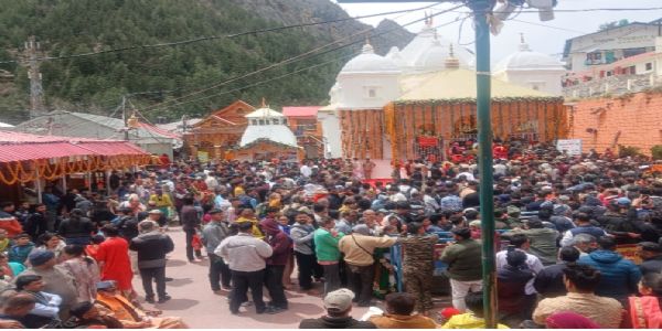 ಅಕ್ಷಯ ತೃತೀಯದಂದು ಗಂಗೋತ್ರಿ ದೇವಾಲಯದ ಬಾಗಿಲು ತೆರೆದು ಚಾರ್ ಧಾಮ್ ಯಾತ್ರೆಗೆ ಚಾಲನೆ