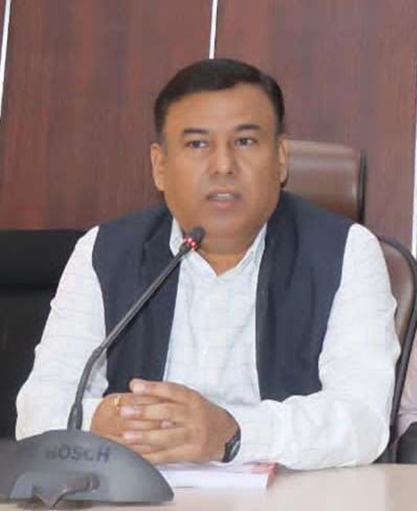 ಕೋಲಾರ ಜಿಲ್ಲಾ ಪಂಚಾಯಿತಿ ಮುಖ್ಯ ಕಾರ್ಯನಿರ್ವಹಣಾಧಿಕಾರಿ ಪ್ರವೀಣ್ ಬಾಗೇವಾಡಿ